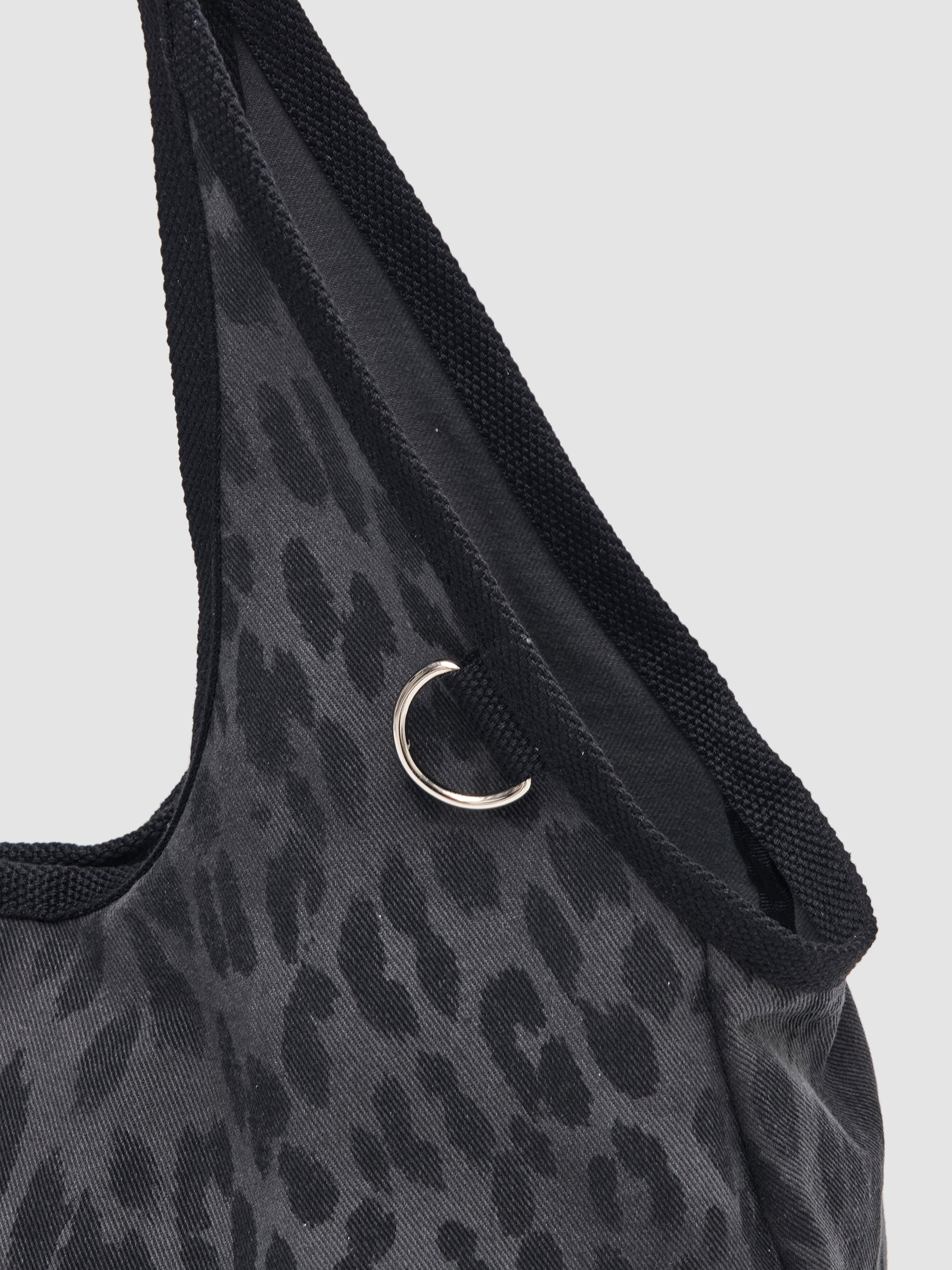 Riv - Leopard Charcoal