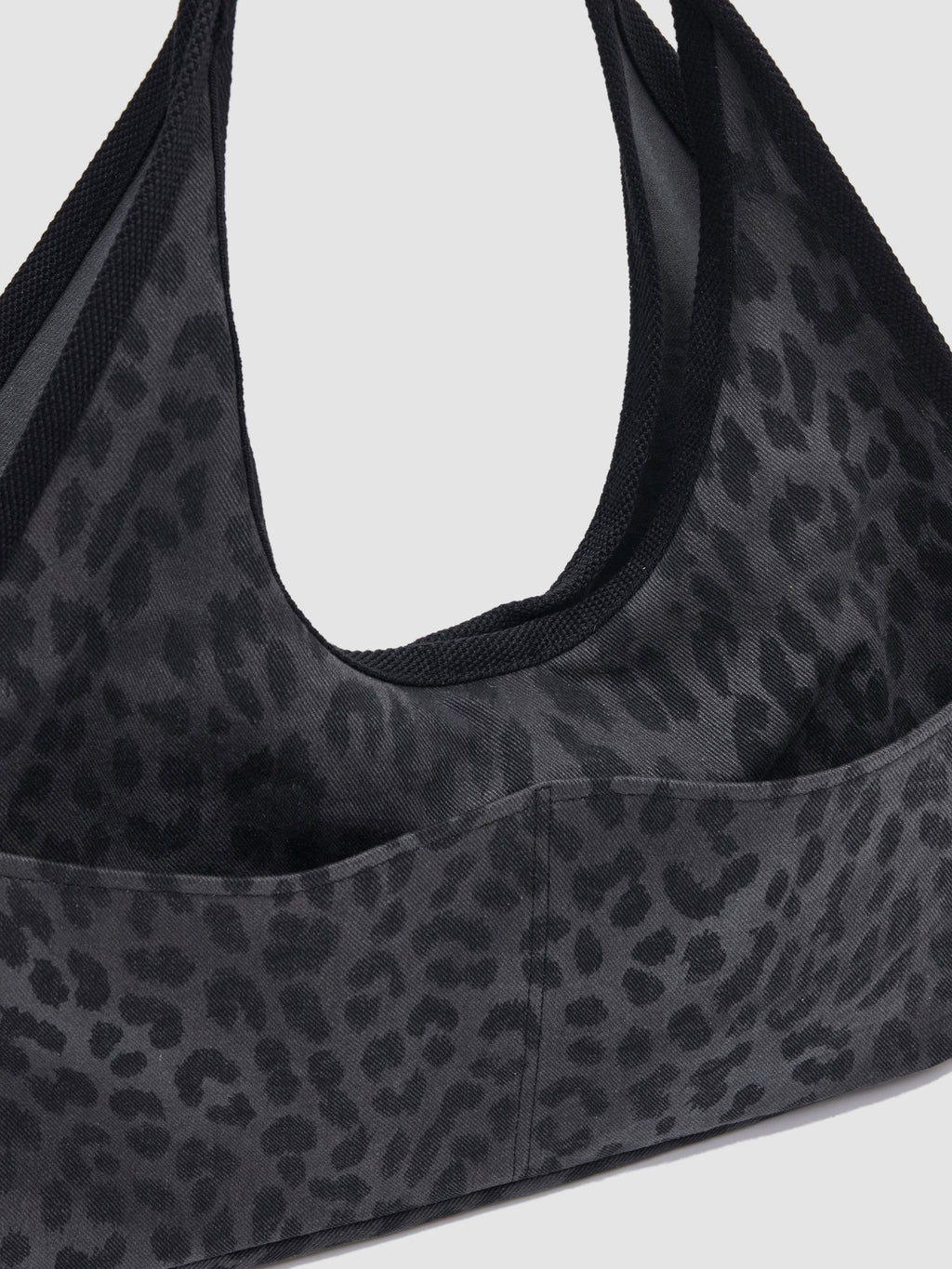 Riv - Leopard Charcoal