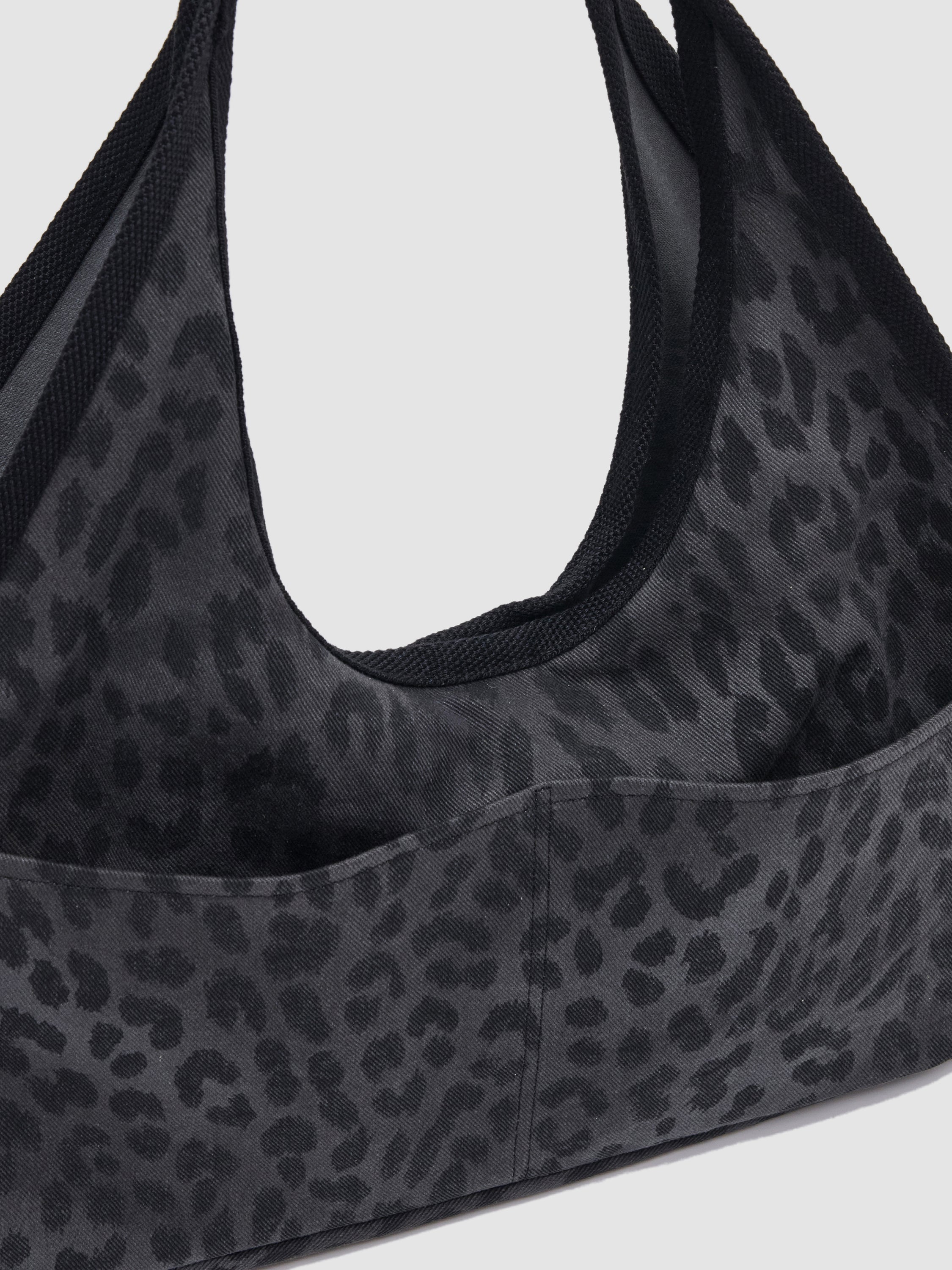 Riv - Leopard Charcoal