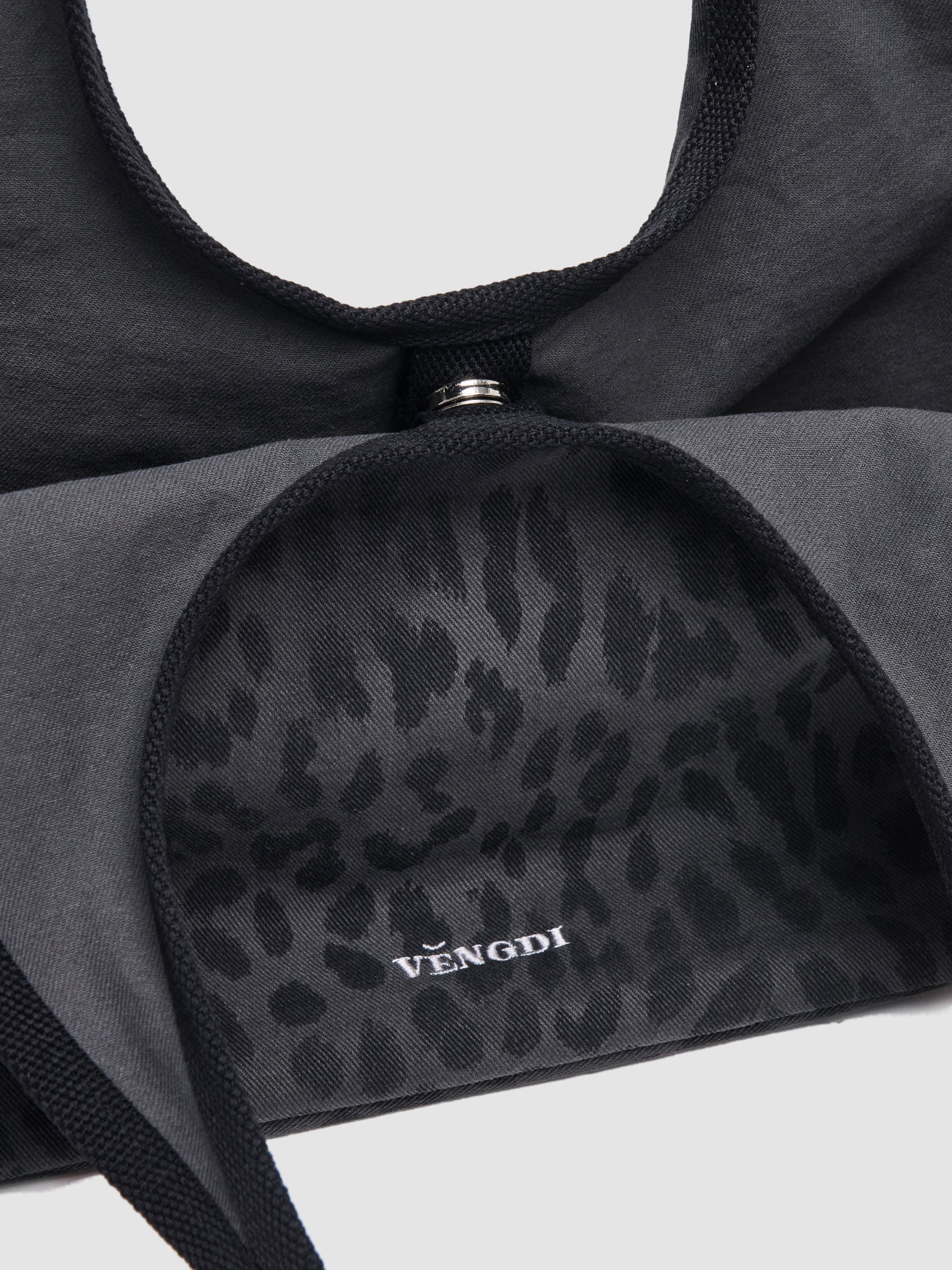 Riv - Leopard Charcoal