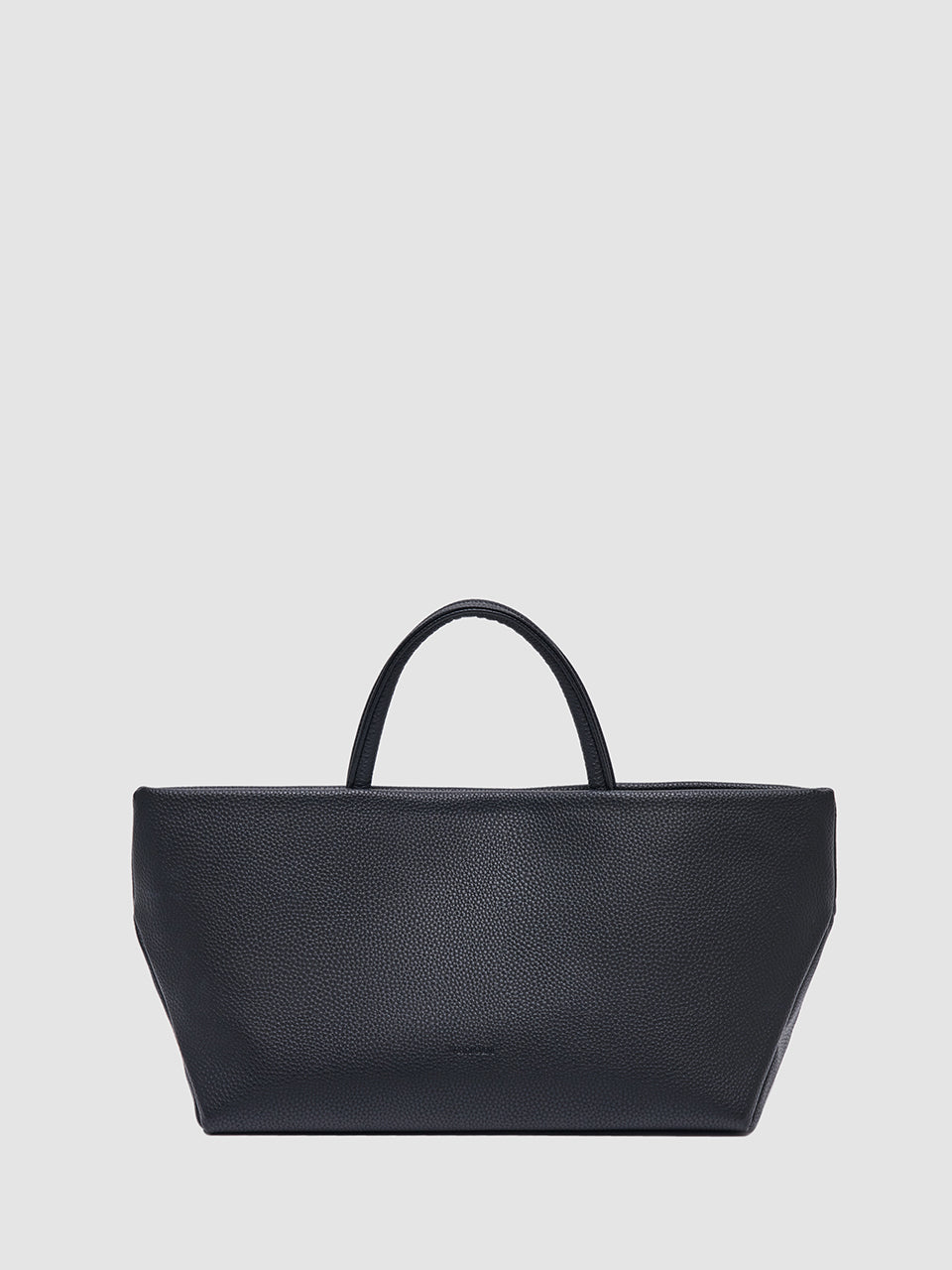 Loa - Black