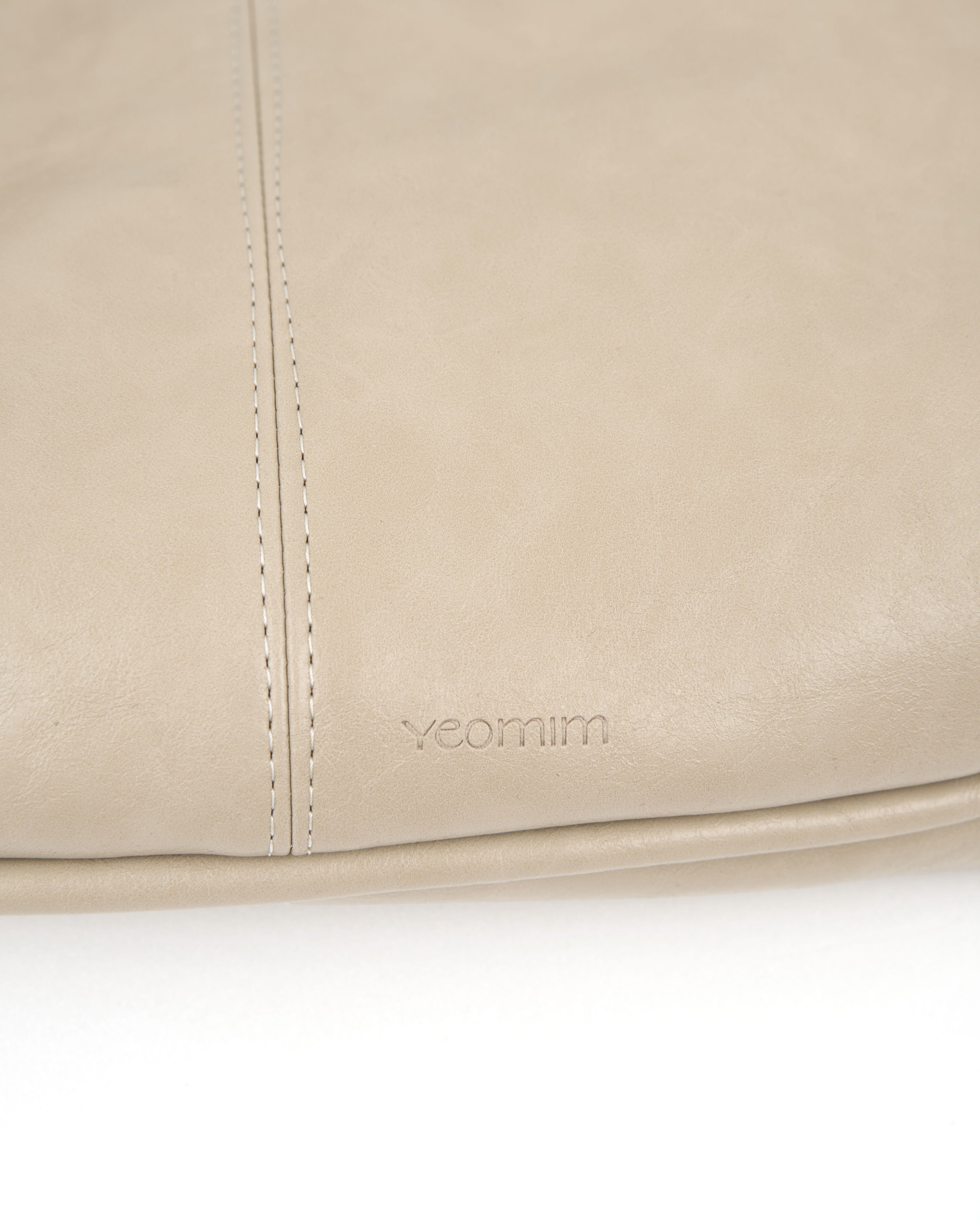 medium slash hobo bag (beige)
