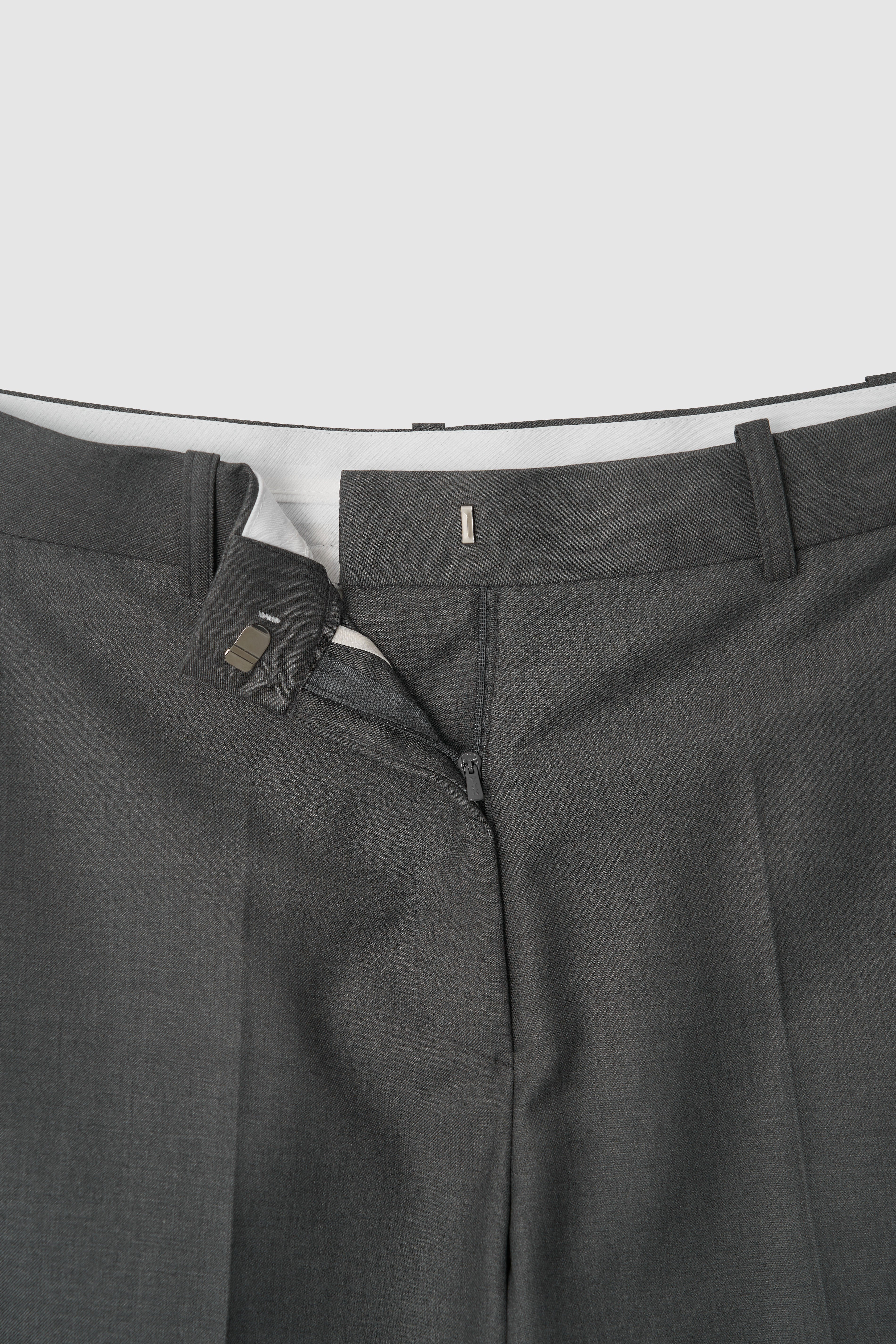 STRAIGHT SLACKS - GREY