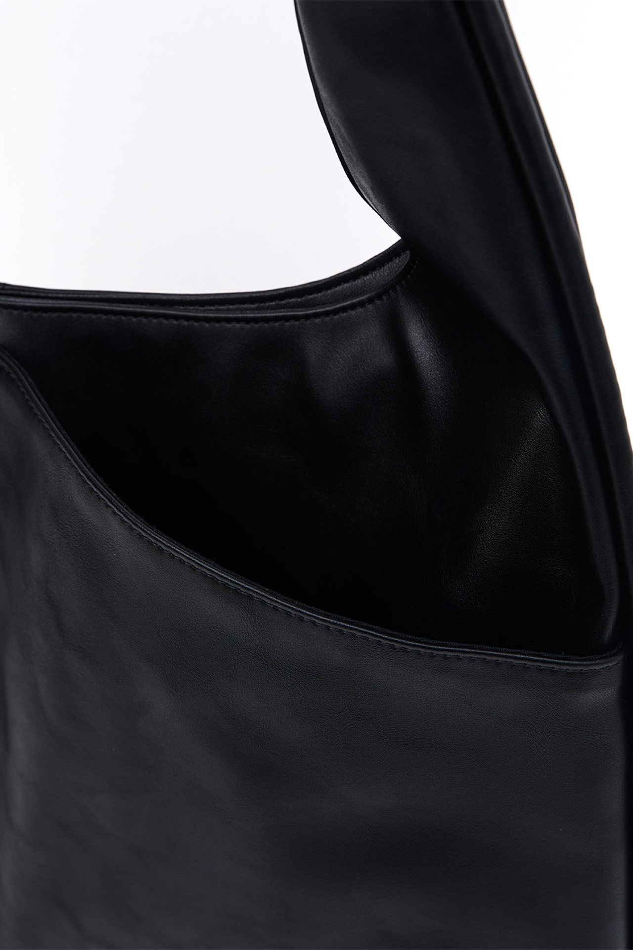 slash hobo bag (black)
