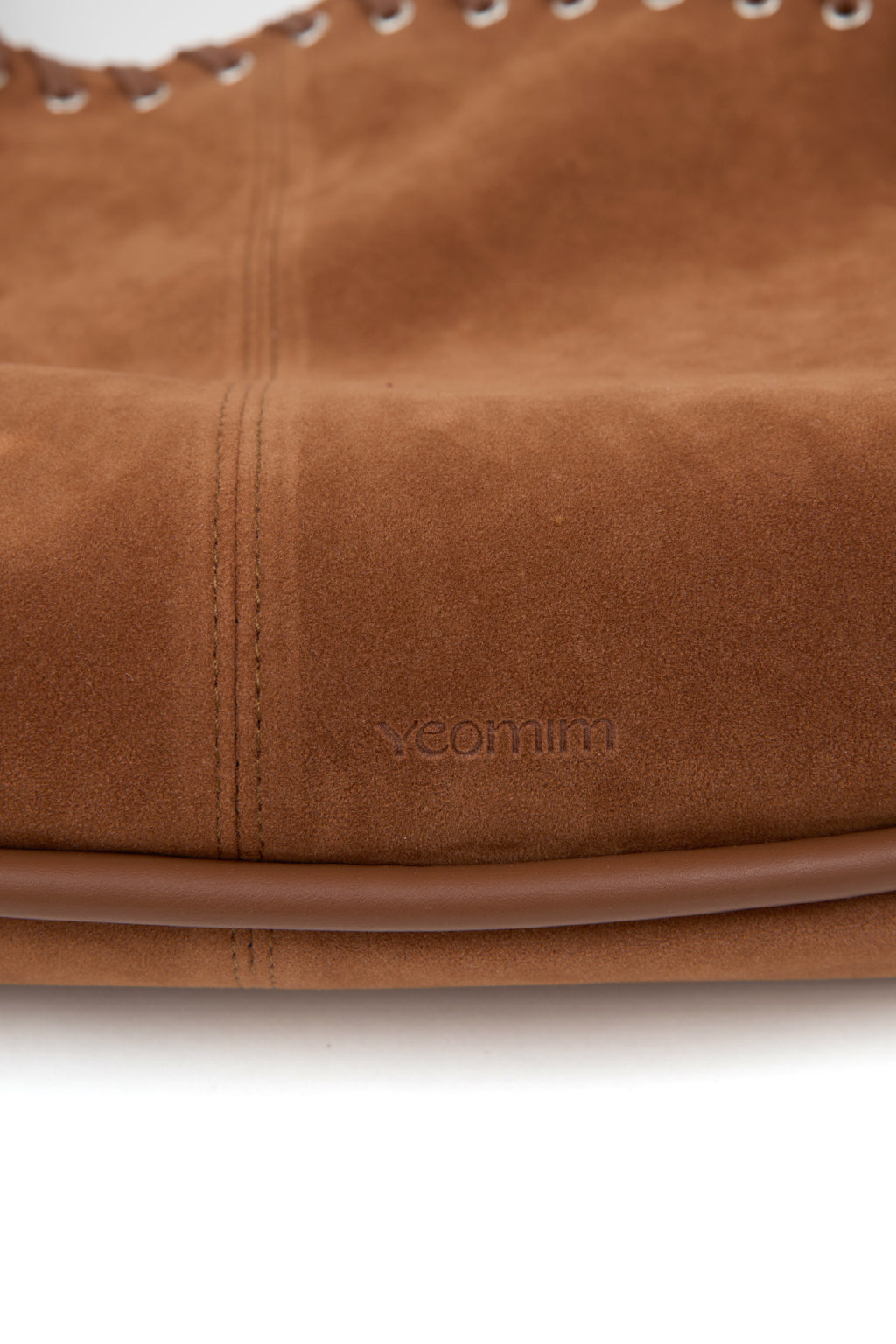 medium slash hobo bag (suede camel)
